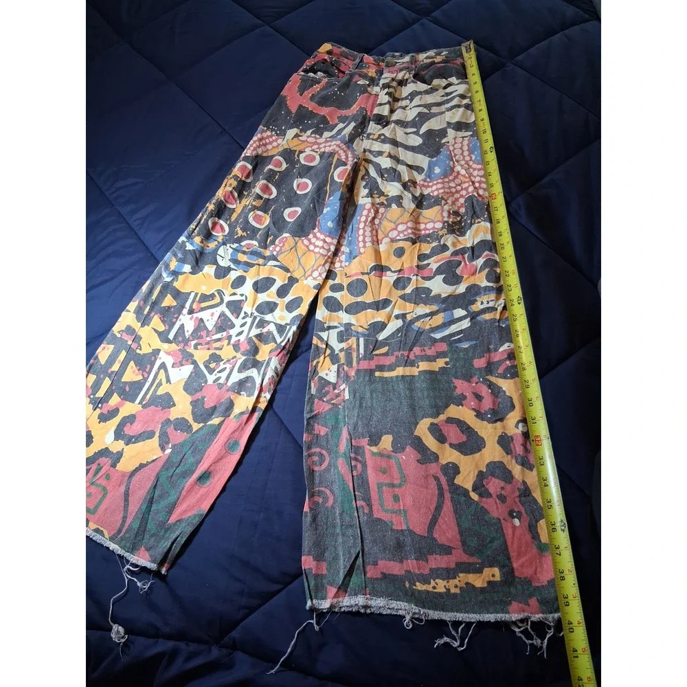 Vintage Graffiti Pop Art Print Wide Leg Jeans Multi Color High Rise Raw Hem M - Picture 2 of 8